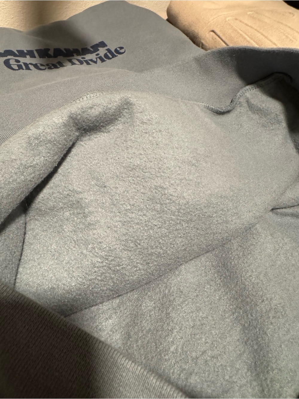 'The Great Divide' Light Blue Hooded Sweatshirt large unisex - Picture 7 of 7